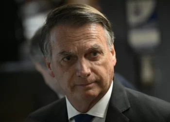 Bolsonaro será preso de vez? ChatGPT e outras IAs estimam probabilidade