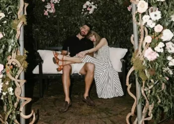 Taylor Swift deu a letra… E as listras voltaram para o radar fashion