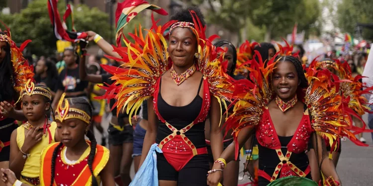 Carnaval del Pueblo 2025: a maior celebração latino-americana do Reino Unido. Notícias em Português estará presente!