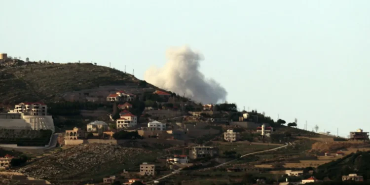 Israel bombardeia alvos do Hezbollah no sul do Líbano
