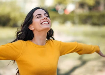 Pesquisa encontra pela primeira vez um padrão no cérebro dos otimistas