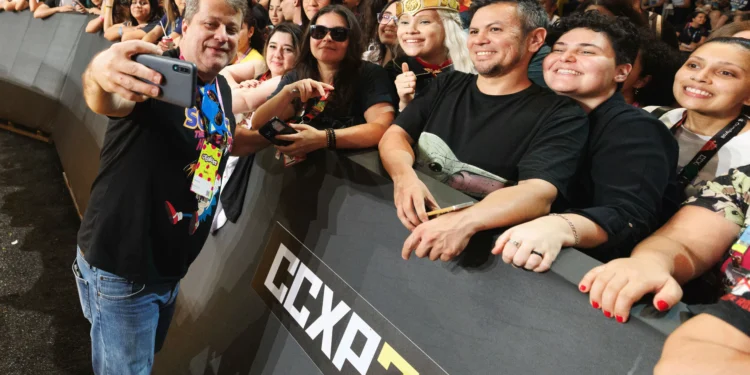 TikTok será plataforma de vídeo oficial da CCXP25 em parceria com Omelete