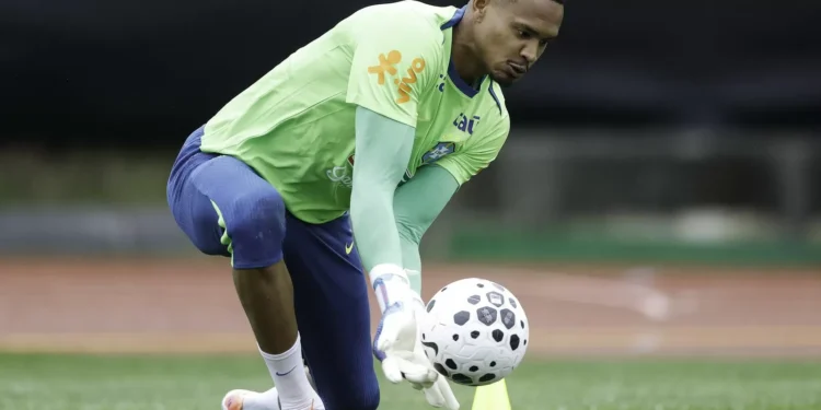 Goleiro John diz que primeira convocação para a seleção é um sonho