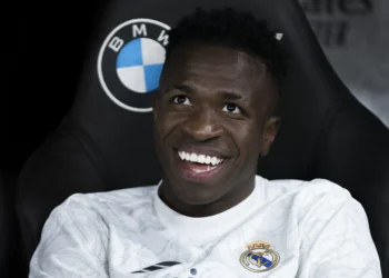 Sapiosexualidade: entenda o termo central da relação de Vini Jr com modelo