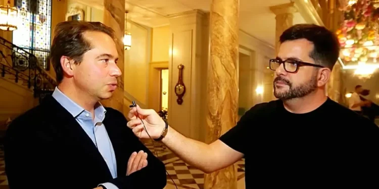 A vista do hotel suíço que serviu de fonte de inspiração para artistas