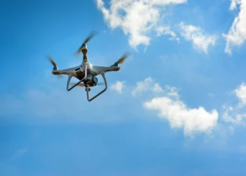 Tecnologia usa o vento das hélices dos drones para gerar energia