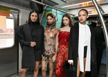 Como Gloria Coelho colocou a moda nos trilhos? ‘É preciso movimento’