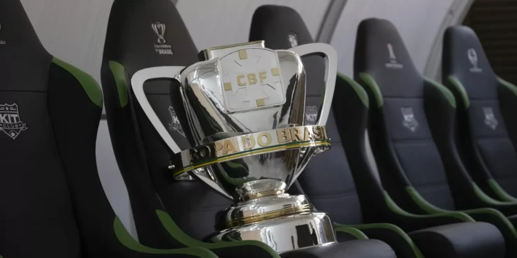 CBF sorteia mandos de campo das semifinais da Copa do Brasil