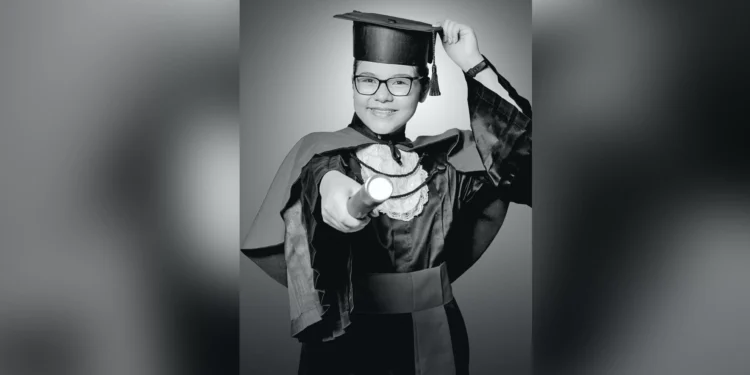 ‘Preciso de desafios’, diz jovem de 14 anos que já foi aprovada em catorze cursos superiores