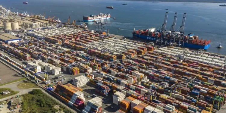 Porto de Paranaguá é concedido ao Consórcio Canal Galheta Dragagem