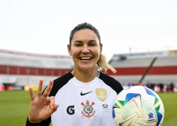 Corinthians goleia Boca Juniors e vai à semi da Libertadores Feminina
