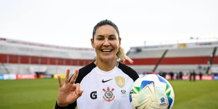 Corinthians goleia Boca Juniors e vai à semi da Libertadores Feminina