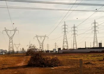 Senado aprova MP do setor elétrico