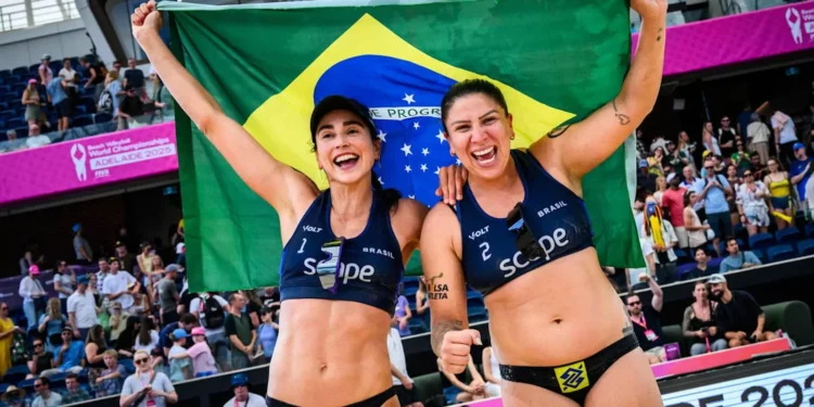 Carol Soberg e Rebecca faturam  bronze no Mundial de vôlei de praia