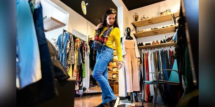 A segunda mão é um luxo: como a geração Z faz crescer o mercado de brechós