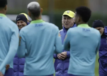 Ancelotti começa a esboçar equipe para amistoso contra o Senegal