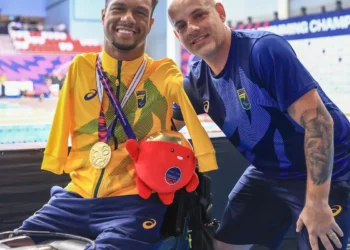 Astro paralímpico, Gabrielzinho enaltece treinador: “Mente pensante”