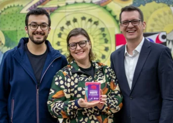 Os professores que transformaram pesquisa em jogo de cartas