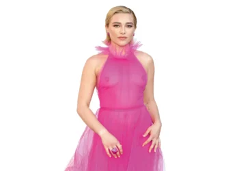 Manifesto transparente: por que a geração Z decidiu abandonar o sutiã