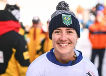 Skeleton: Nicole Silveira é bronze em etapa da Copa do Mundo na Suíça