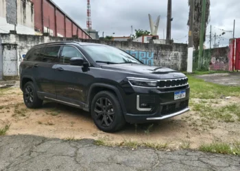 Espaço para a família: viajamos com o Commander Longitude no recesso