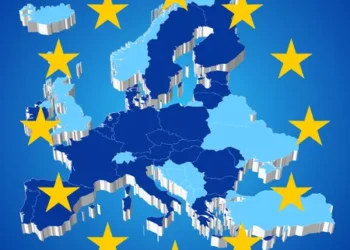 União Europeia Simplifica Migração: Nova Diretiva de “Autorização Única” Entra em Vigor em 2026