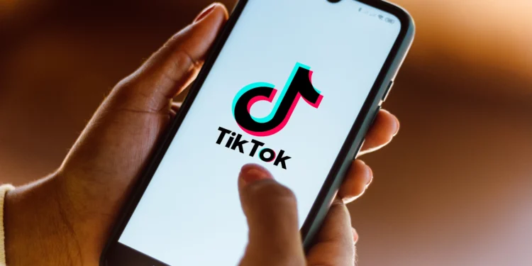 Hollywood acusa empresa do TikTok de uso não autorizado de obras protegidas