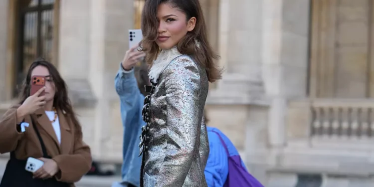 O que uma bolsa vintage tem a ver com Zendaya e o desejo contemporâneo pela Louis Vuitton?